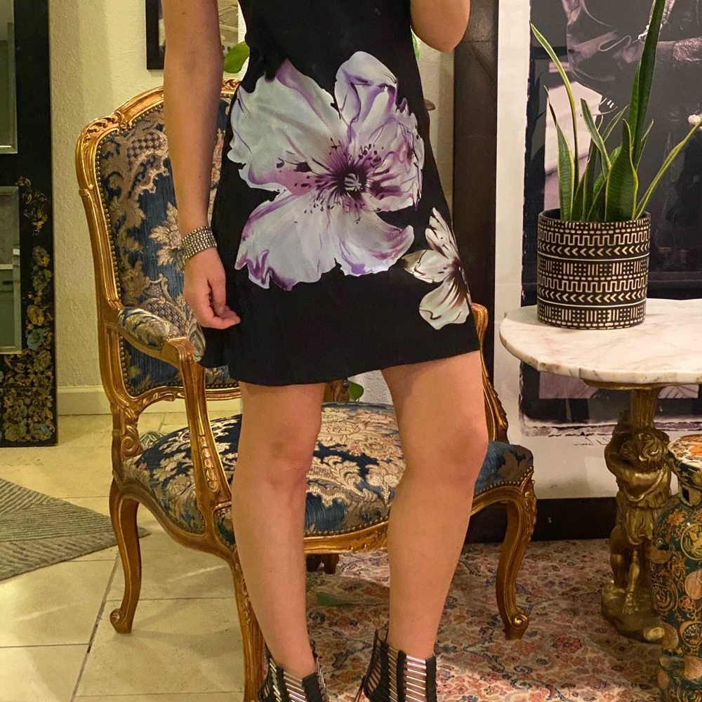 NEIMAN MARCUS Halter dress, 100 % silk, Sz S, NWOT - Picture 2 of 7